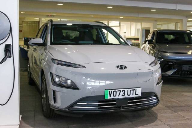 Hyundai Kona 0.0 Electric SUV E (204ps) Premium 64kWh 7kW OBC Hatchback Electric Grey